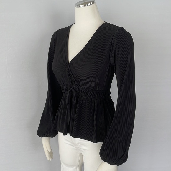 NWT Abercrombie and Fitch Black Top X Small - Picture 7 of 11